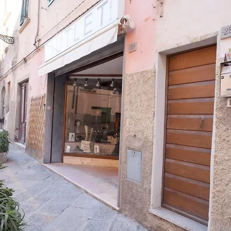 Monolocale Nel Centro Di *